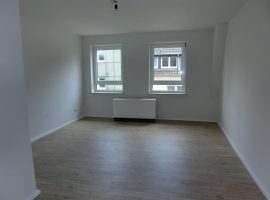 Komplett modernisiert und renoviert in 2017! Gemütliche DG-Wohnung in Borbeck-Mitte!!