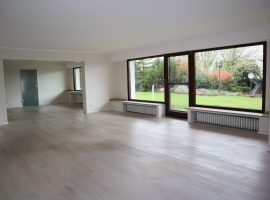 Ruhige Wohnlage mit toller Aussicht! Wohnung mit Terrasse und Garten! 180 m² verteilt auf 3-Zimmer!