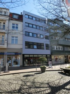 Borbeck-Mitte - Praxisräume in Fußgängerzone mit PKW-Stellplatz zu vermieten!